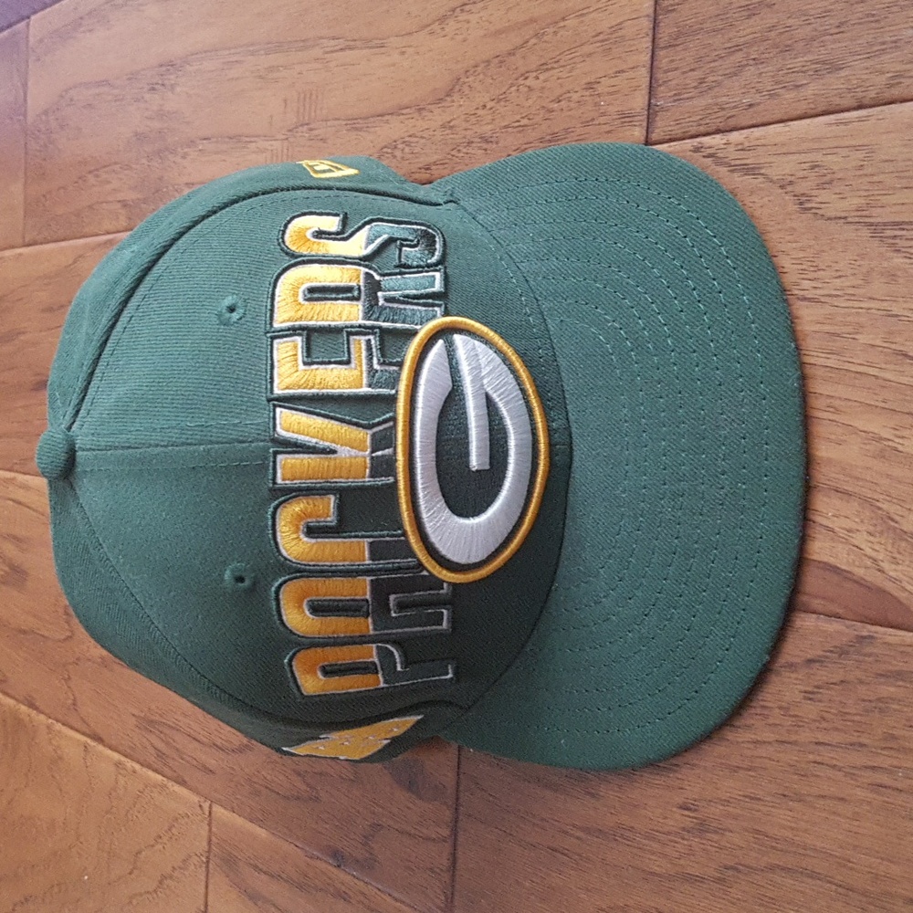 NFL New Era Green Bay Packers Spellout Under Bill 7 1/8